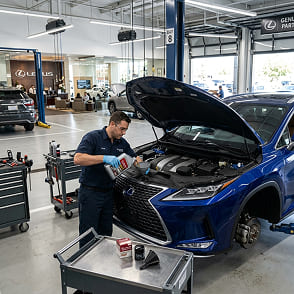 Замена масла Lexus у дилера